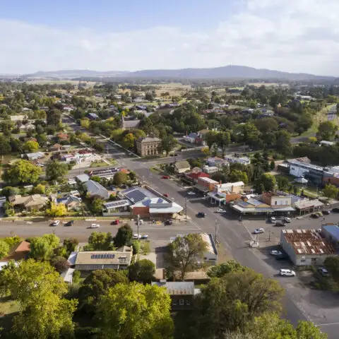 Clunes